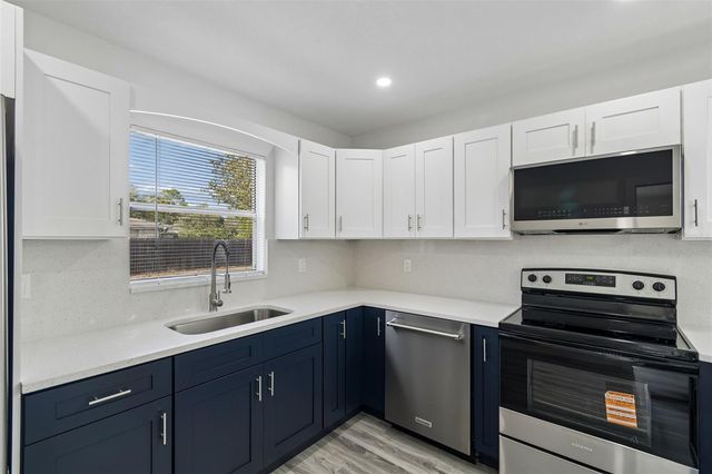 9015 FOREST OAKS BOULEVARD, Spring Hill, FL 34606