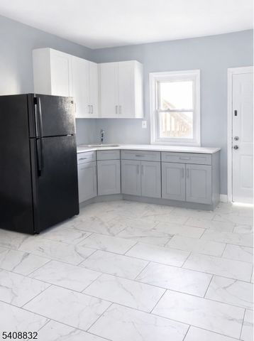 711 E 18Th St, Paterson City, NJ 07501