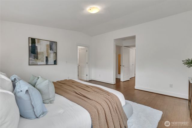 5942 21st Avenue SW, Seattle, WA 98106