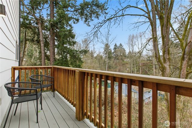 5942 21st Avenue SW, Seattle, WA 98106