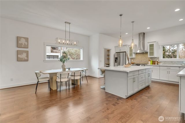 5942 21st Avenue SW, Seattle, WA 98106