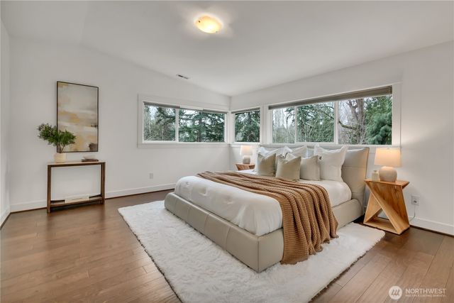 5942 21st Avenue SW, Seattle, WA 98106