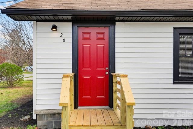 26 Francis Street, Waynesville, NC 28786