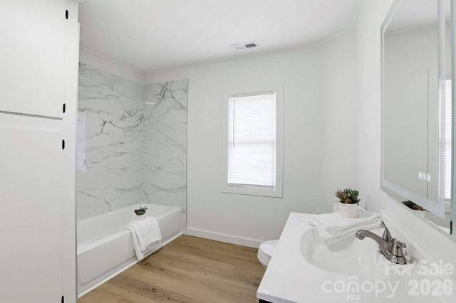 26 Francis Street, Waynesville, NC 28786