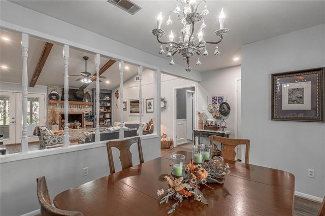 211 Westridge Drive, Huntsville, TX 77340