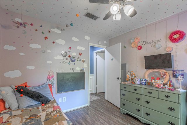 211 Westridge Drive, Huntsville, TX 77340