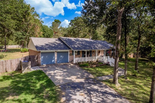 211 Westridge Drive, Huntsville, TX 77340