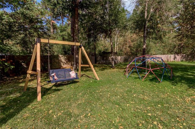 211 Westridge Drive, Huntsville, TX 77340