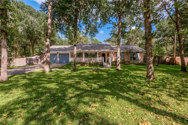 211 Westridge Drive, Huntsville, TX 77340