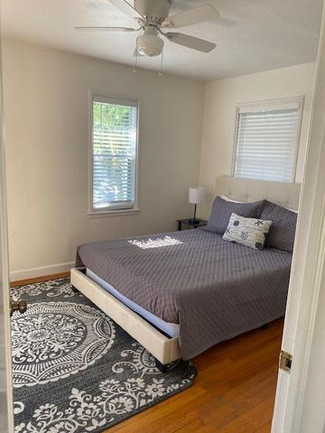 1403 SE 2nd Street 2, Fort Lauderdale, FL 33301