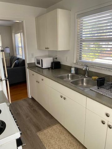 1403 SE 2nd Street 2, Fort Lauderdale, FL 33301