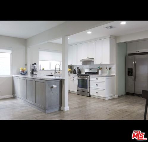 5740 Vantage Avenue, Valley Village, CA 91607