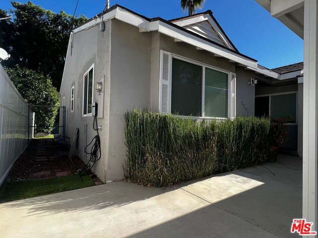 5740 Vantage Avenue, Valley Village, CA 91607