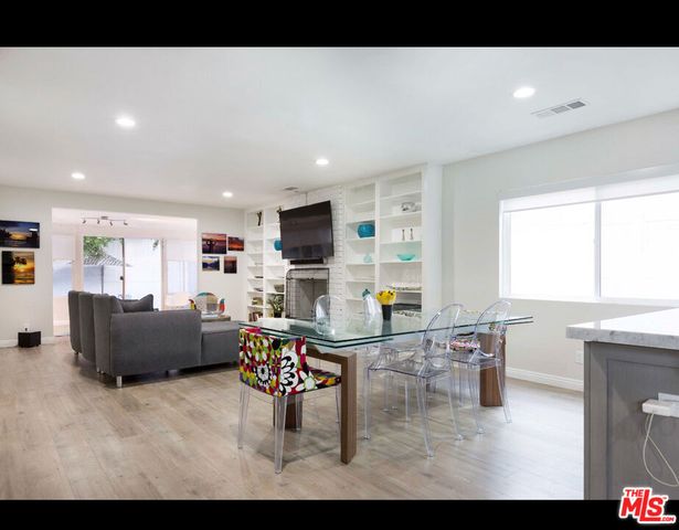 5740 Vantage Avenue, Valley Village, CA 91607