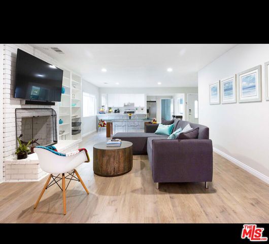 5740 Vantage Avenue, Valley Village, CA 91607