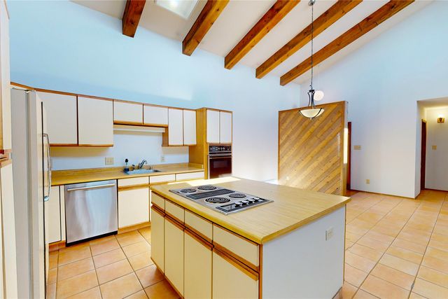 1221 San Ildefonso Road, Los Alamos, NM 87544