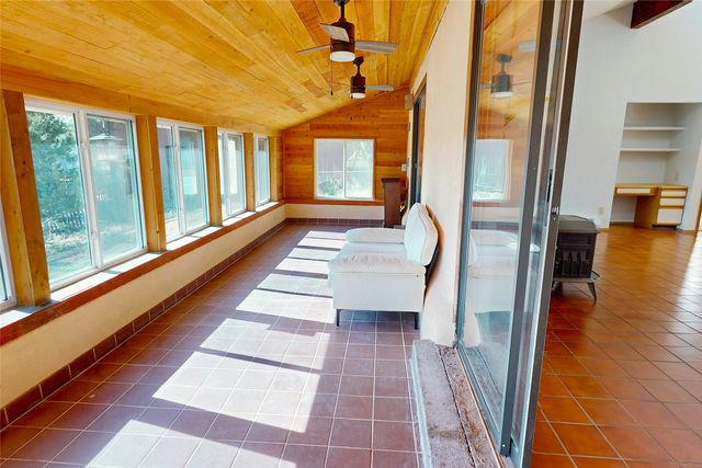 1221 San Ildefonso Road, Los Alamos, NM 87544