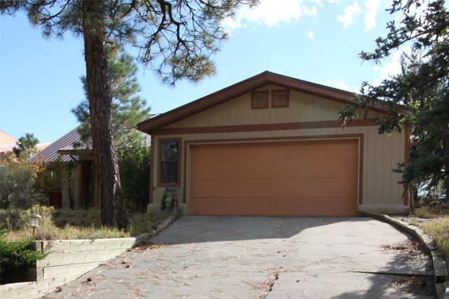 1221 San Ildefonso Road, Los Alamos, NM 87544