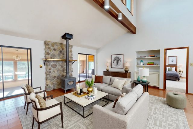 1221 San Ildefonso Road, Los Alamos, NM 87544