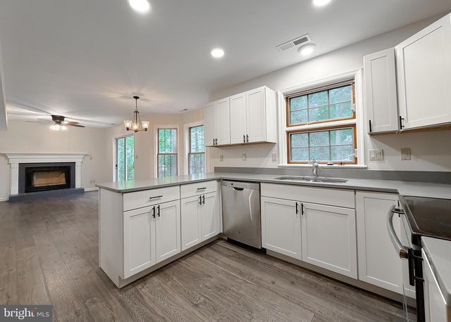 44280 BLUEBERRY LN, California, MD 20619