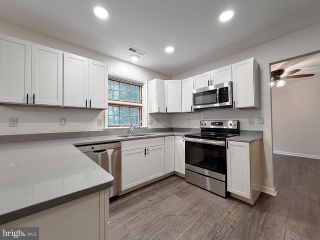 44280 BLUEBERRY LN, California, MD 20619