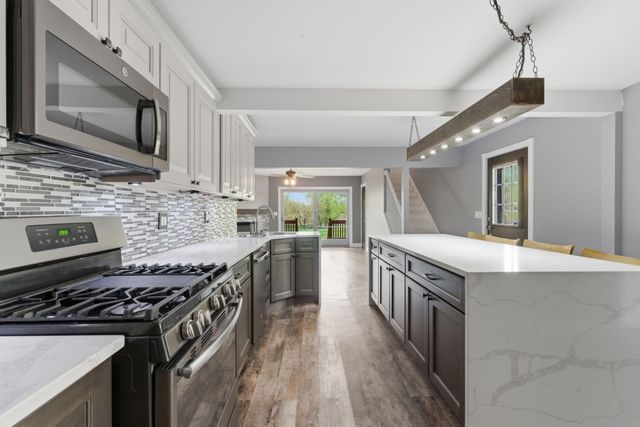 10370 Joliet Street, St. John, IN 46373