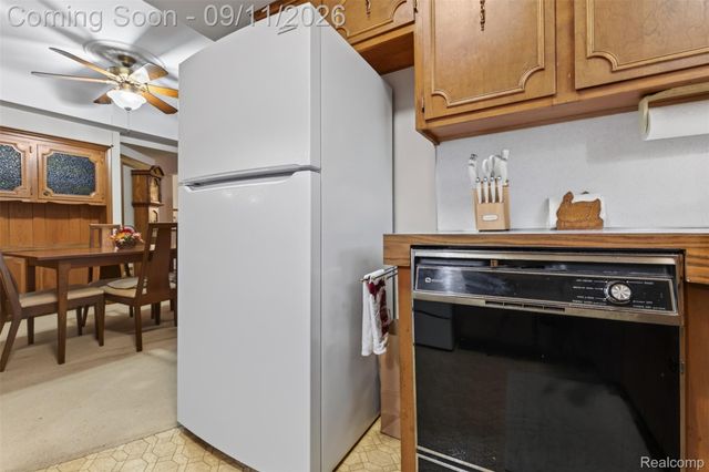 411 Tanview Drive, Oxford Charter Township, MI 48371