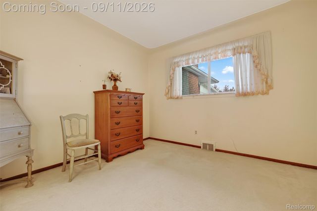 411 Tanview Drive, Oxford Charter Township, MI 48371