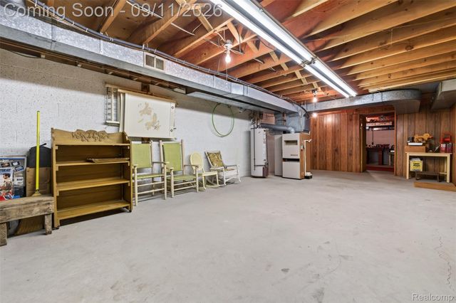 411 Tanview Drive, Oxford Charter Township, MI 48371
