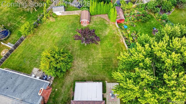 411 Tanview Drive, Oxford Charter Township, MI 48371