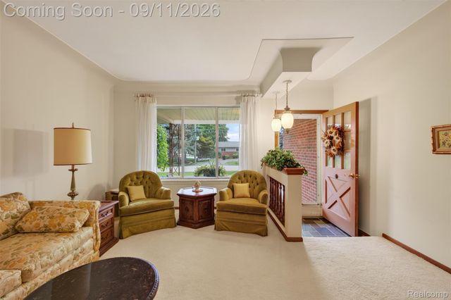 411 Tanview Drive, Oxford Charter Township, MI 48371