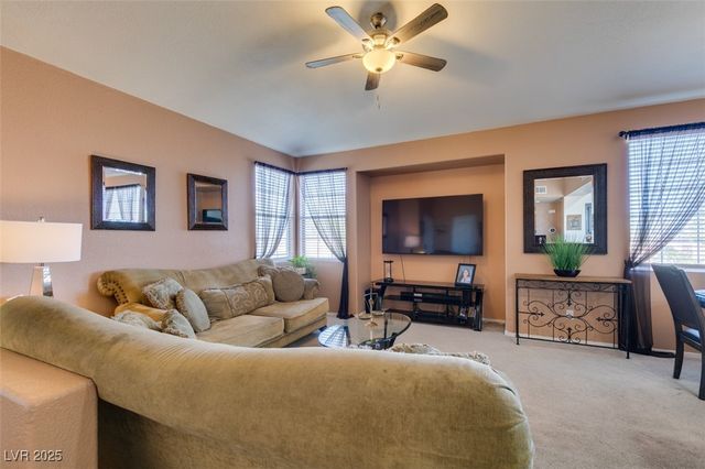 7700 Constanso Avenue 204, Las Vegas, NV 89128