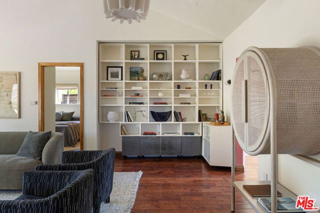 853 Tipton Terrace, Los Angeles, CA 90042