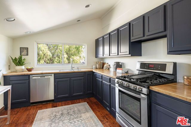 853 Tipton Terrace, Los Angeles, CA 90042