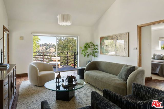 853 Tipton Terrace, Los Angeles, CA 90042