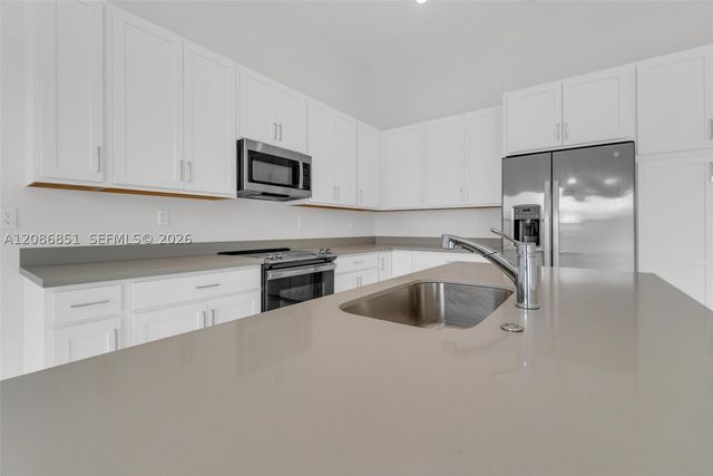 19447 SW 124th Ct, Miami, FL 33177