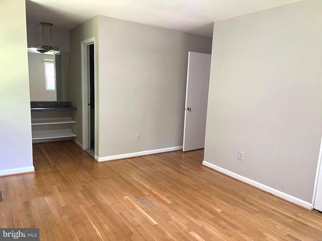 8523 TYSONS CT, Vienna, VA 22182
