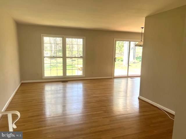 8523 TYSONS CT, Vienna, VA 22182