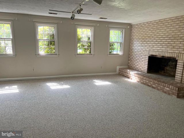 8523 TYSONS CT, Vienna, VA 22182