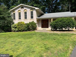 8523 TYSONS CT, Vienna, VA 22182