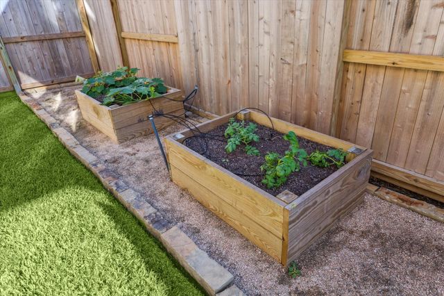 2209 Valley Blossum Lane, League City, TX 77573