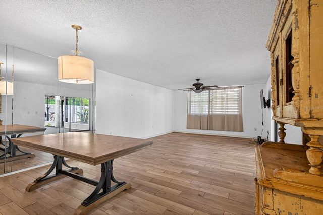 318 TIMBERLAKE DRIVE, Bradenton, FL 34210