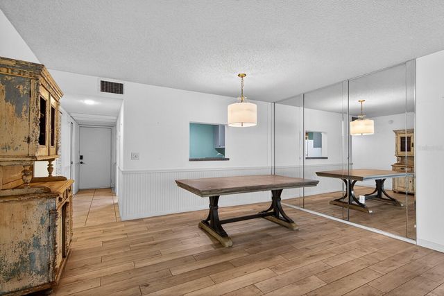 318 TIMBERLAKE DRIVE, Bradenton, FL 34210