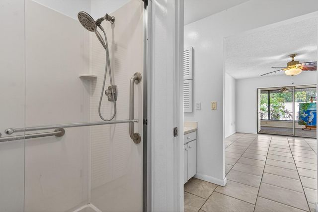 318 TIMBERLAKE DRIVE, Bradenton, FL 34210