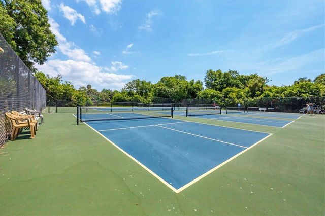 318 TIMBERLAKE DRIVE, Bradenton, FL 34210