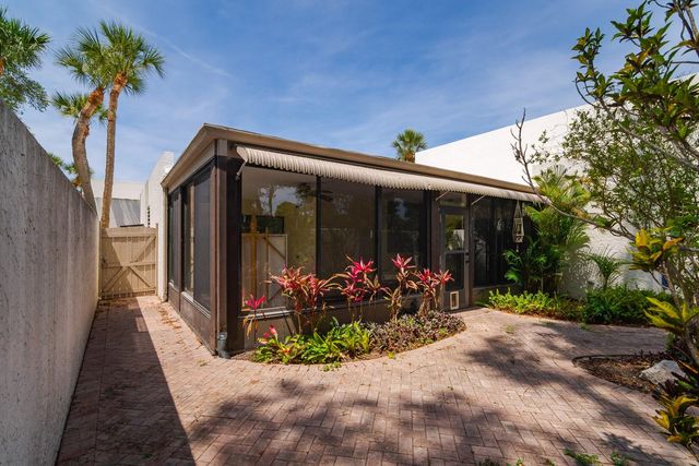 318 TIMBERLAKE DRIVE, Bradenton, FL 34210