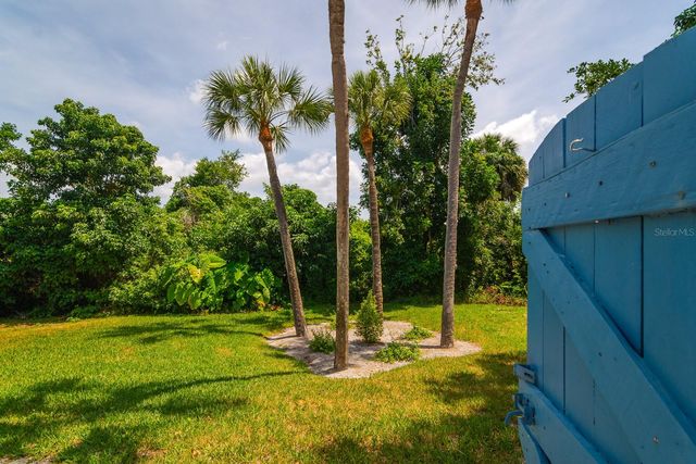 318 TIMBERLAKE DRIVE, Bradenton, FL 34210