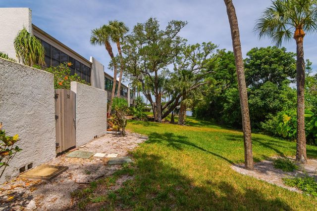 318 TIMBERLAKE DRIVE, Bradenton, FL 34210
