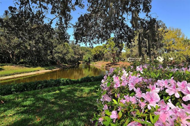 318 TIMBERLAKE DRIVE, Bradenton, FL 34210