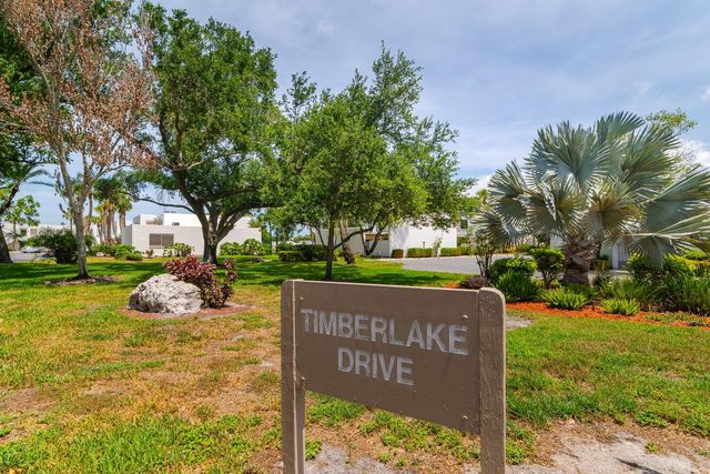 318 TIMBERLAKE DRIVE, Bradenton, FL 34210